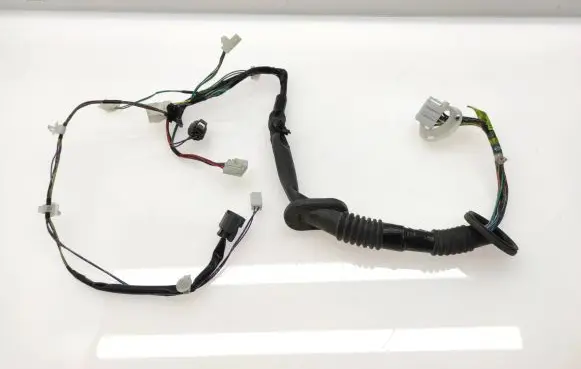 Subaru Legacy Front door wiring loom 81821AG280