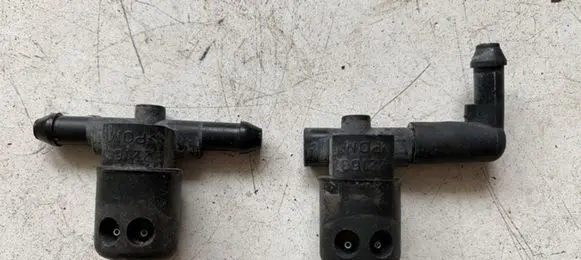 Opel Vectra C Windshield washer spray nozzle 9221637