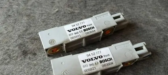 Volvo S60 Airbag deployment crash/impact sensor 9452777