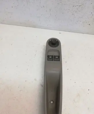 Renault Zoe Electric window control switch 254118044R