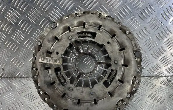 BMW 1 F20 F21 Pressure plate 7615627