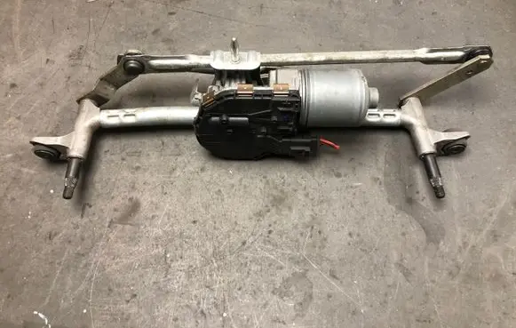 Seat Alhambra (Mk2) Front wiper linkage and motor 7N2955023A