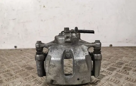 Toyota C-HR I Front brake caliper 3179