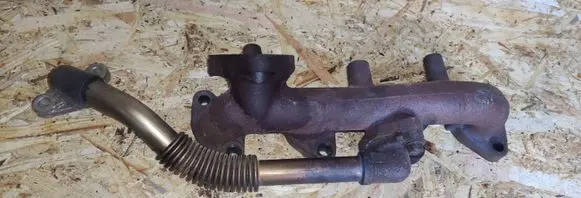 KIA Ceed Exhaust manifold