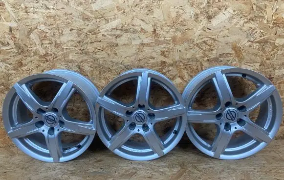 R16 alloy rim