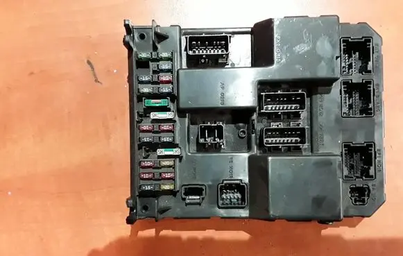 Peugeot 307 Comfort/convenience module 9651196780