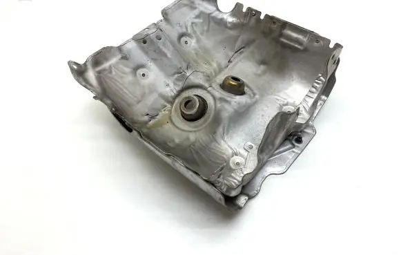 BMW 5 GT F07 Heat shield in engine bay 7576998
