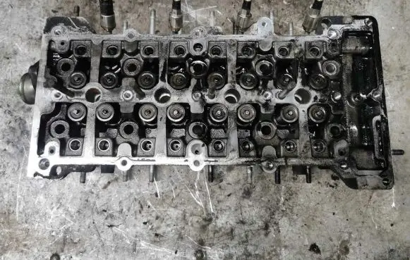 Opel Insignia A Engine head 55576915