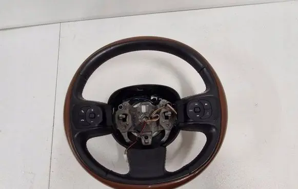 Fiat 500L Steering wheel