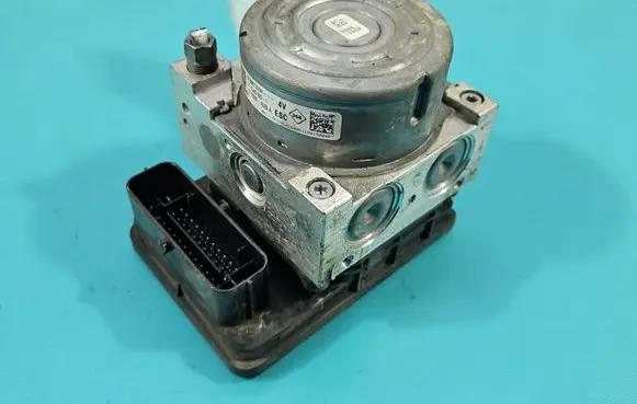 Renault Megane IV ABS Pump 476607355R IMPRK1590838