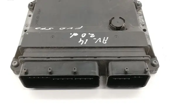 Toyota Avensis T270 Engine control unit/module 8966105N50