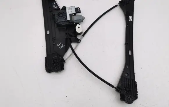 Citroen C4 III e-C4 Front door window regulator with motor 9832841680