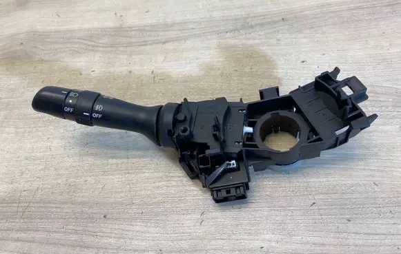 Toyota Verso Indicator stalk 173832