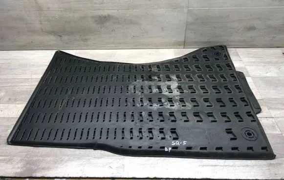Audi Q5 SQ5 Front floor mat 8R1061501