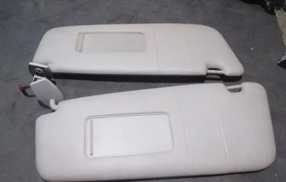 BMW 5 E60 E61 Sun visor 7066649