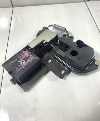 BMW 5 E39 Tailgate boot lock/latch motor 8360193