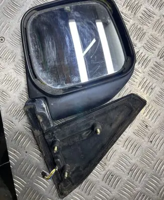Mitsubishi Pajero Front door electric wing mirror 