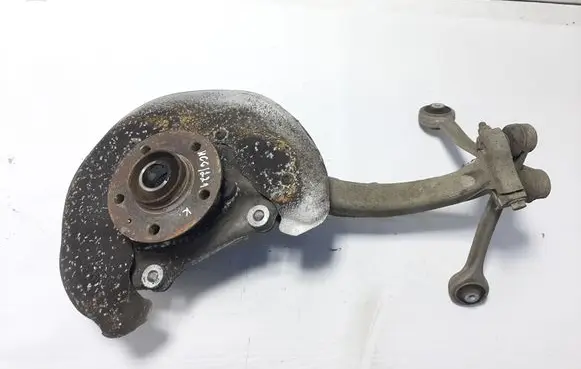 Front wheel hub