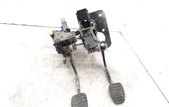 Renault Espace - Grand espace IV Pedal assembly 8200139603