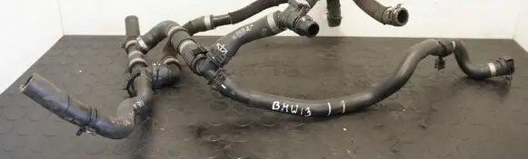 Engine coolant pipe/hose