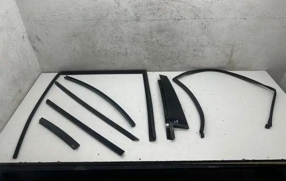 BMW X6 M Other rear door trim element