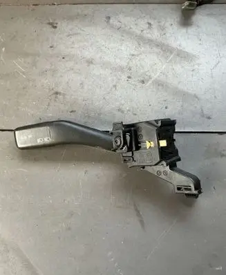 Volkswagen Caddy Indicator stalk 1K0953513 01103500 10350071085076