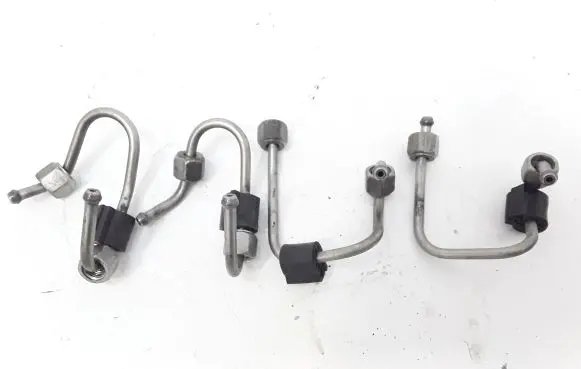 Skoda Octavia Mk2 (1Z) Fuel injector supply line/pipe 