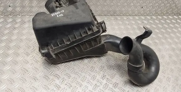 Air filter box