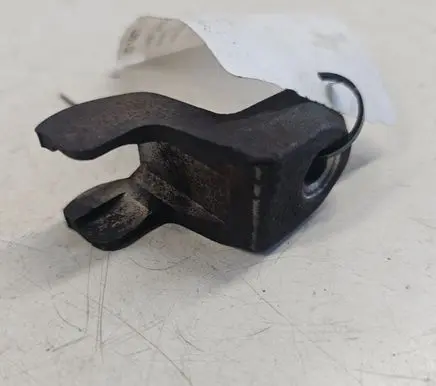 Lexus IS 220D-250-350 Fuel Injector clamp holder 
