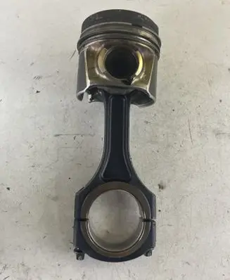 Jeep Compass Piston with connecting rod 65100