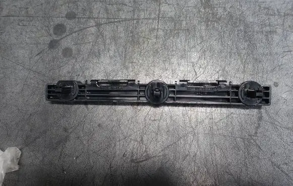 Tesla Model S Sill supporting ledge 1003693-00-C