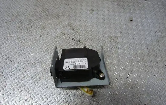 Renault Koleos I A/C air flow flap actuator/motor 5027523750 9820311V