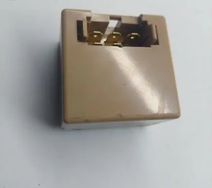 Mitsubishi Pajero Oil pressure relay 0680005280