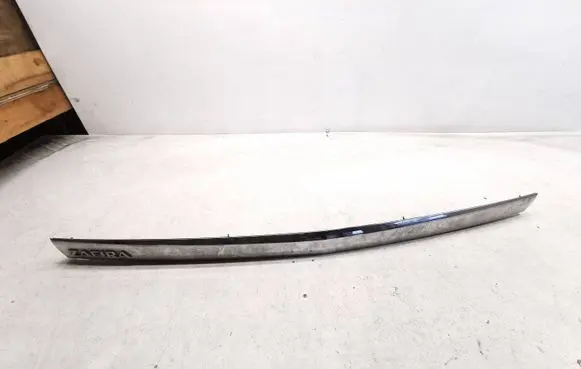 Opel Zafira B Trunk door license plate light bar 13266474 316053479 049630