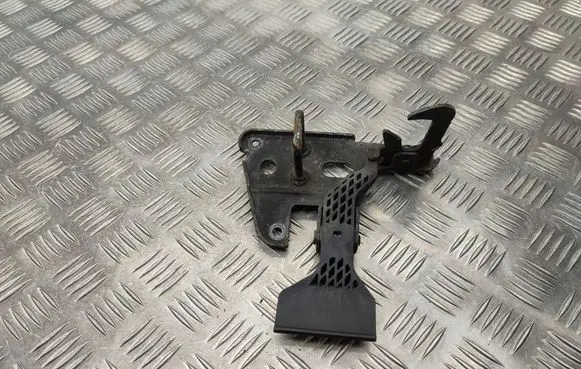 Audi A4 S4 B7 8E 8H Engine bonnet/hood lock/latch loop/hook 8E0823480E