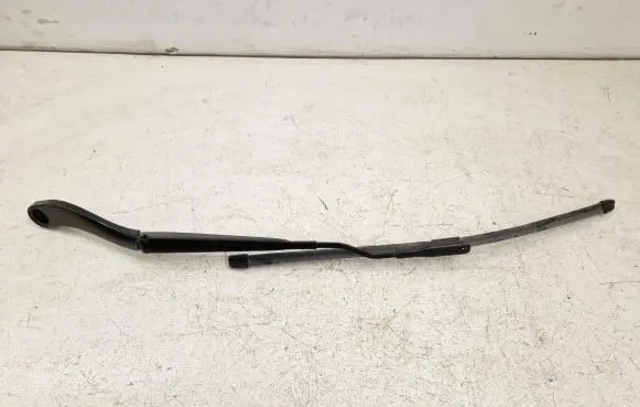Ford Escape IV Front wiper blade arm LJ6B17527 LJ6B17527AB I9855