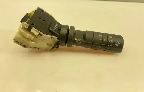 Nissan Qashqai Indicator stalk 7Y29SD 14425