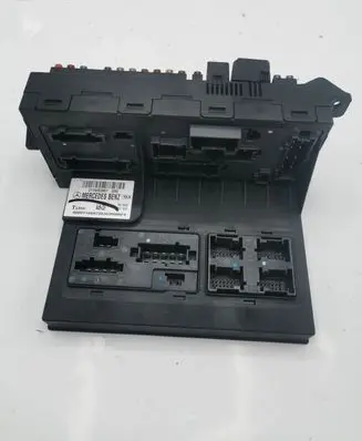 Mercedes-Benz E W211 SAM control unit 2115453901