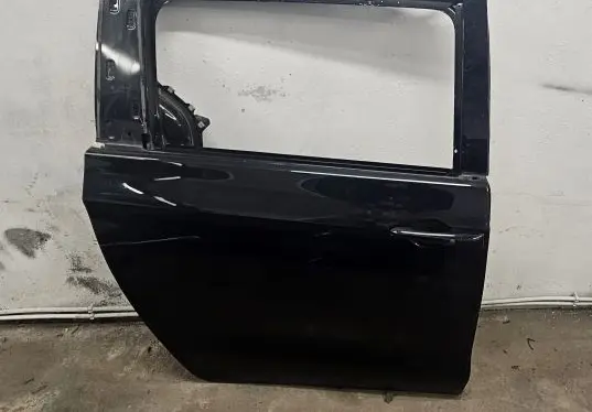 Chrysler Pacifica Side sliding door 