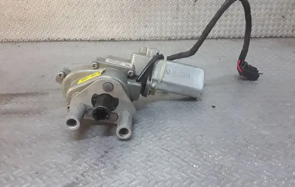 Volkswagen Transporter - Caravelle T5 Sliding door latching motor 7h0843765c
