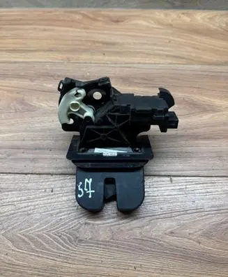 Audi A3 S3 A3 Sportback 8P Tailgate/trunk/boot lock/catch/latch 8P4827505B