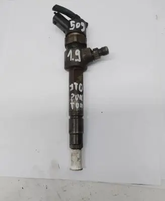 Fiat Punto (188) Fuel injector 0445110019
