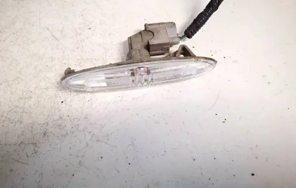 Lexus GS 300 350 430 450H Front fender indicator light