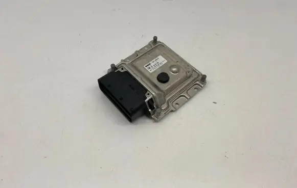 BMW X5 F15 Adblue control unit 739446601