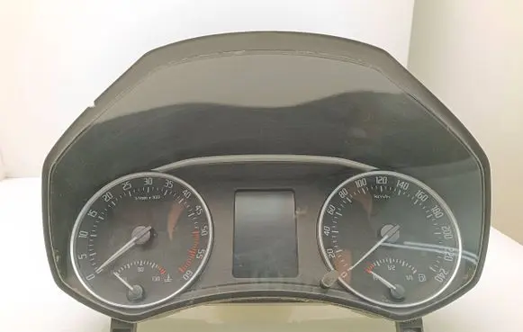 Skoda Octavia Mk2 (1Z) Speedometer (instrument cluster) 1Z0920843M