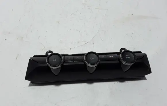 Citroen C4 III e-C4 Air conditioner control unit module 9844375880