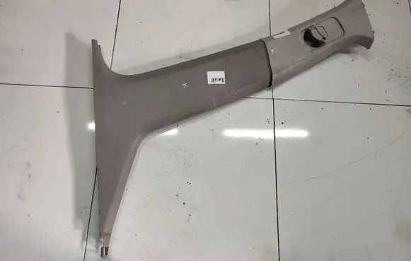Peugeot 308 (D) pillar trim (bottom) 9956761580