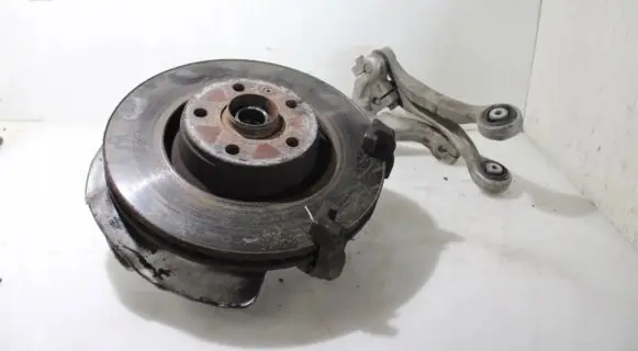 Audi A6 S6 C6 4F Front wheel hub spindle knuckle