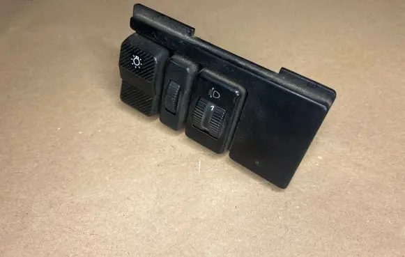 Volkswagen Multivan T4 Headlight level height control switch 701858099