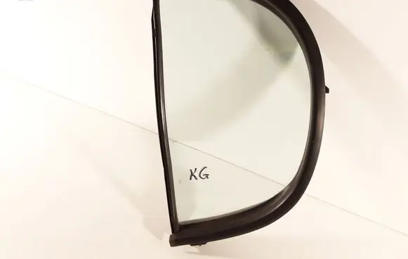 Toyota Yaris Rear vent window glass 43R005834 6818952010